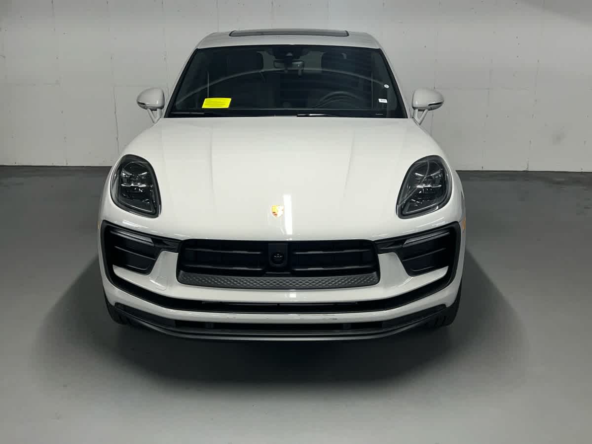 new 2026 Porsche Macan car