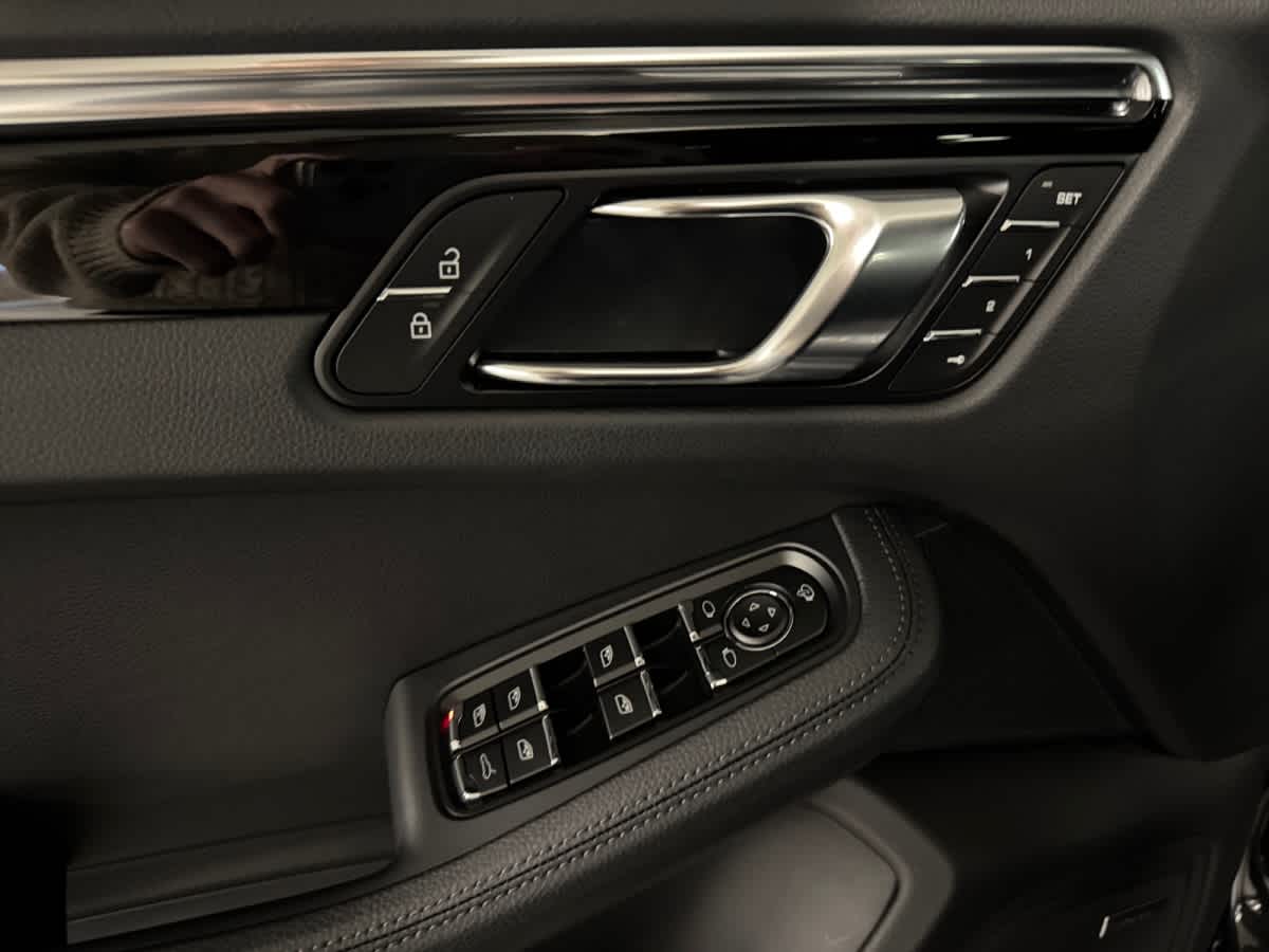 new 2026 Porsche Macan car