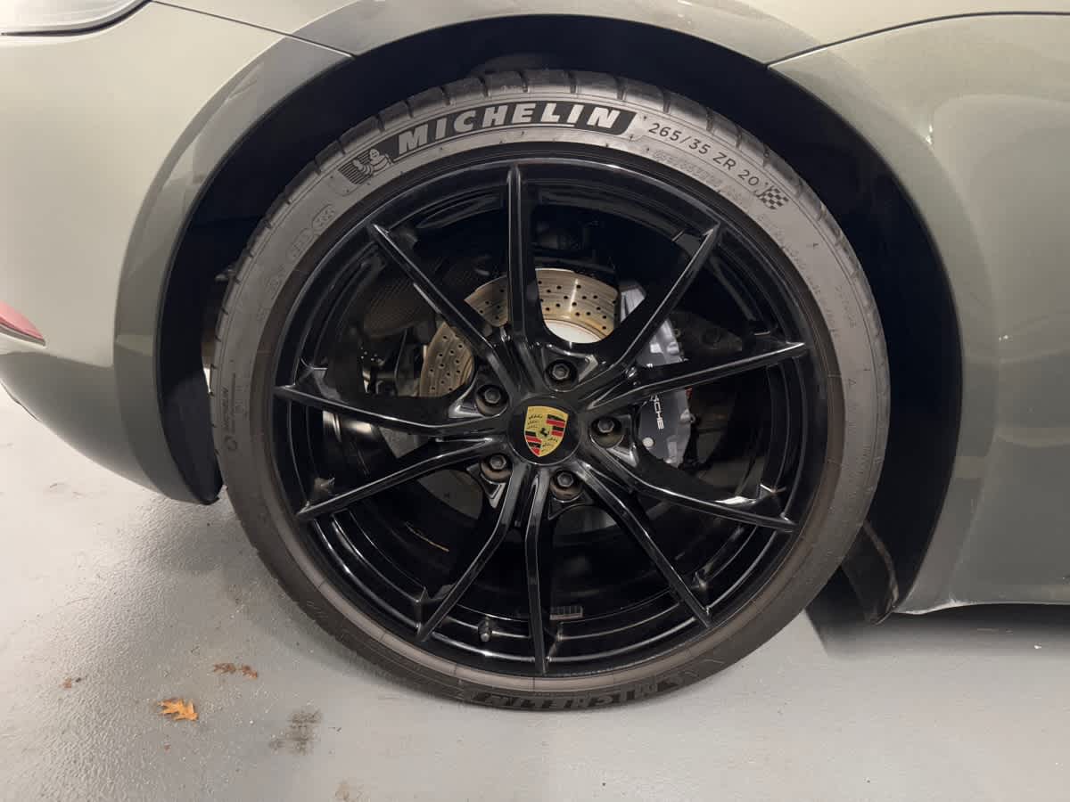 new 2025 Porsche 718 Cayman car