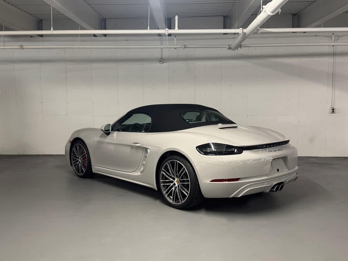 2025 Porsche Boxster S photo 3