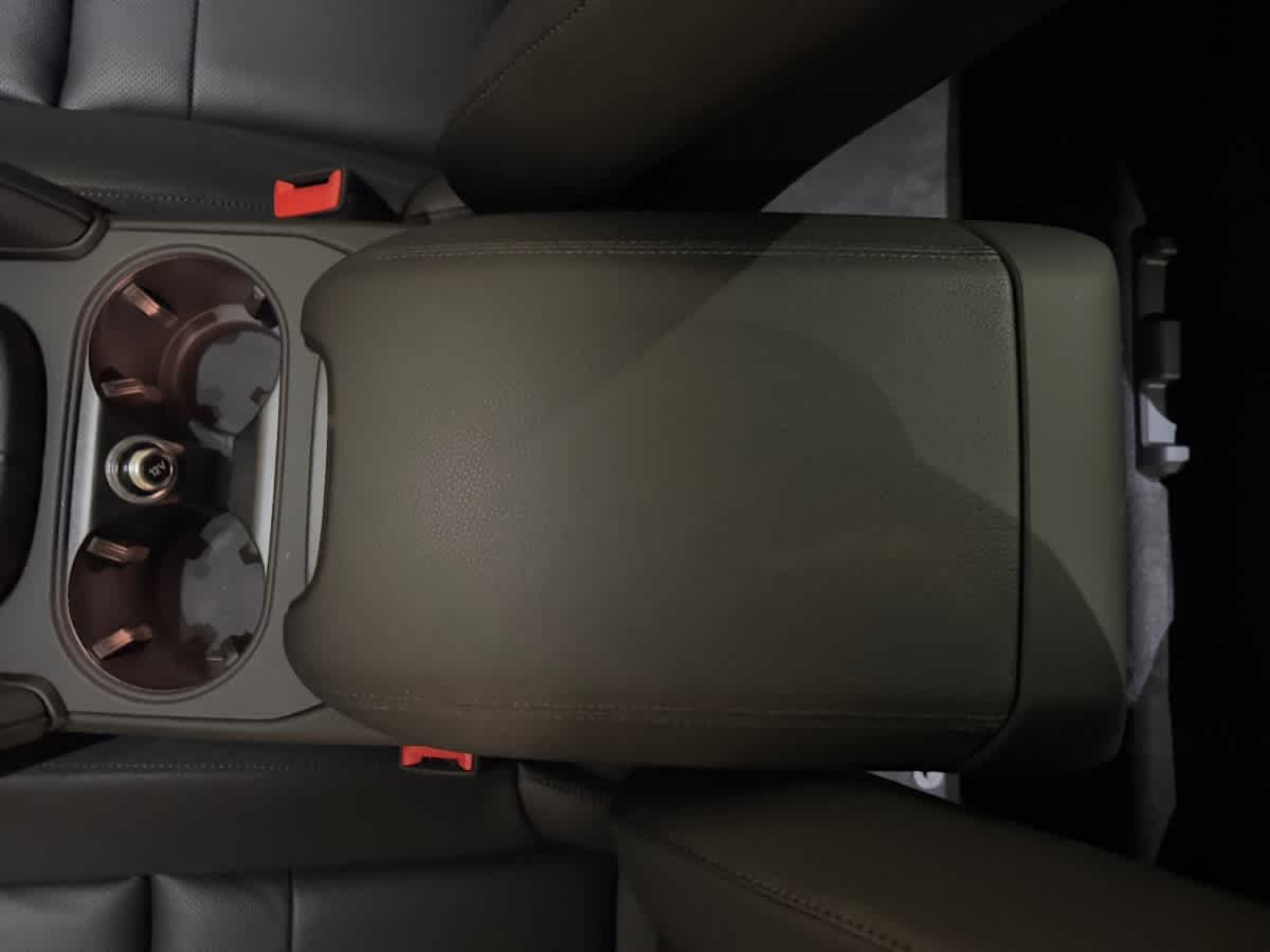 new 2025 Porsche Cayenne car