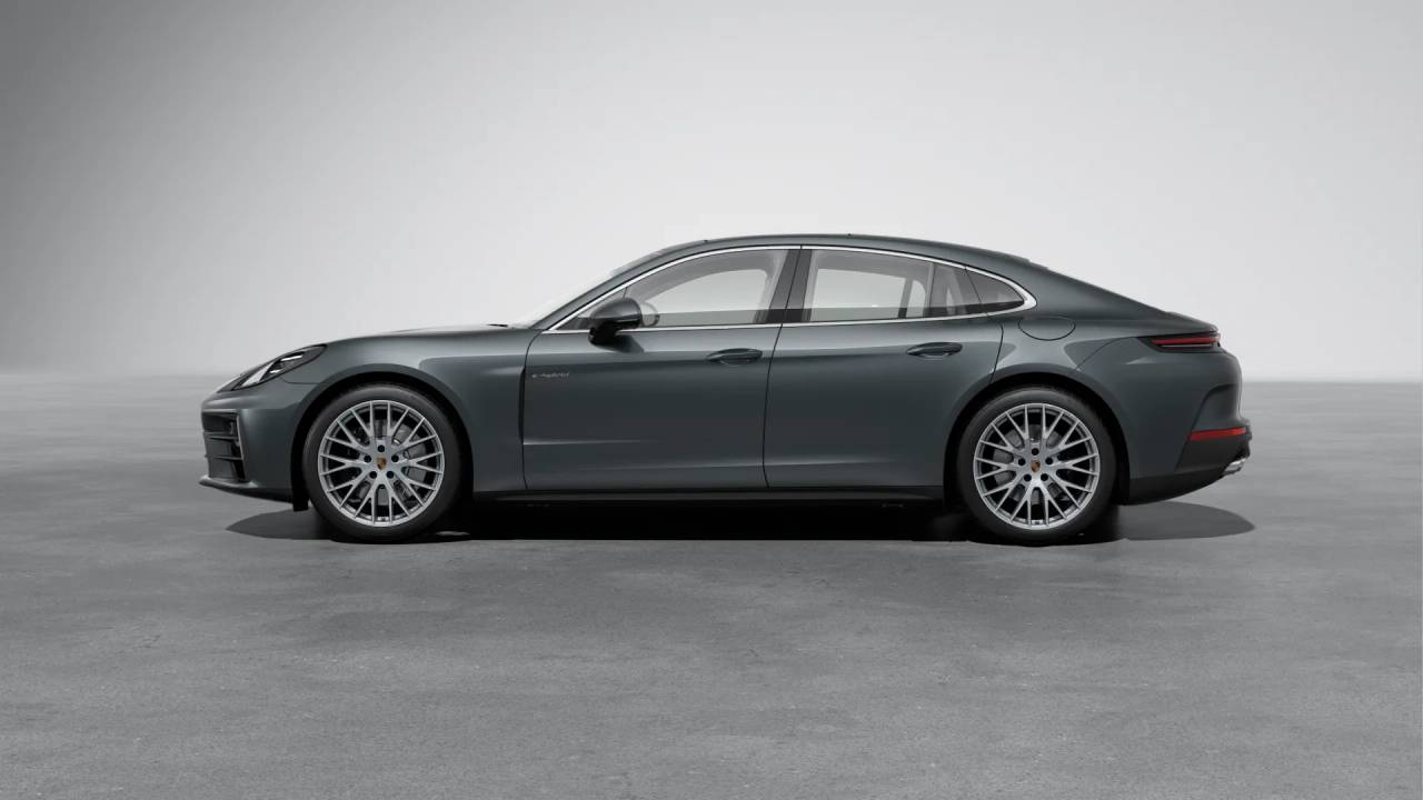 new 2026 Porsche Panamera car