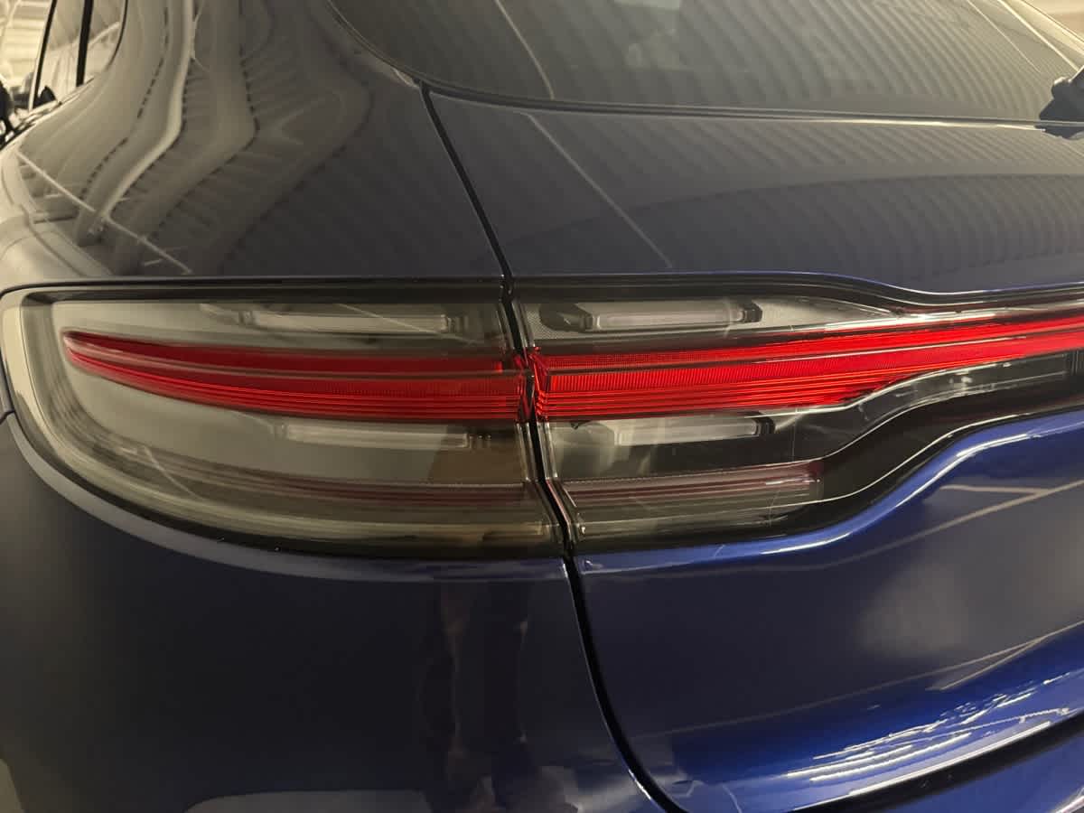 2026 Porsche Macan - Photo 31