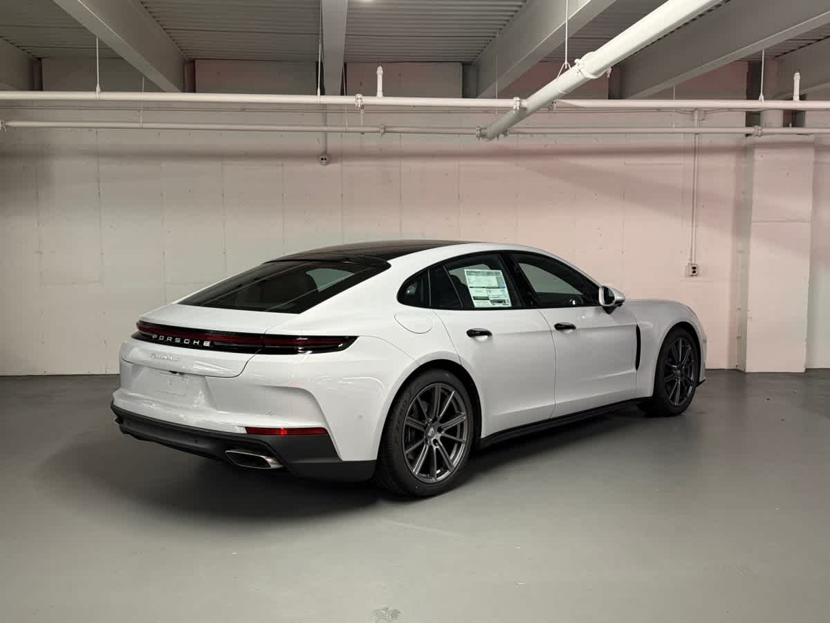 new 2026 Porsche Panamera car