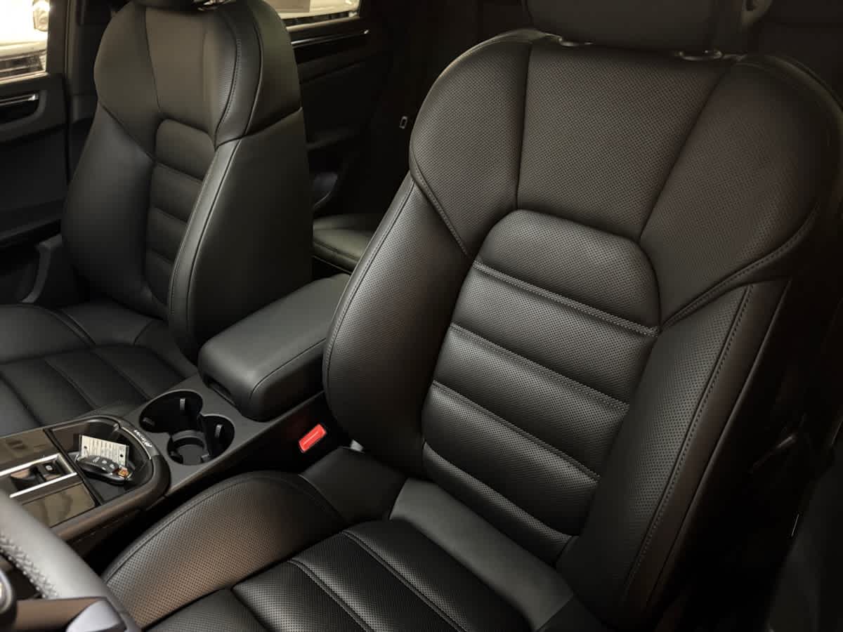 new 2026 Porsche Macan car