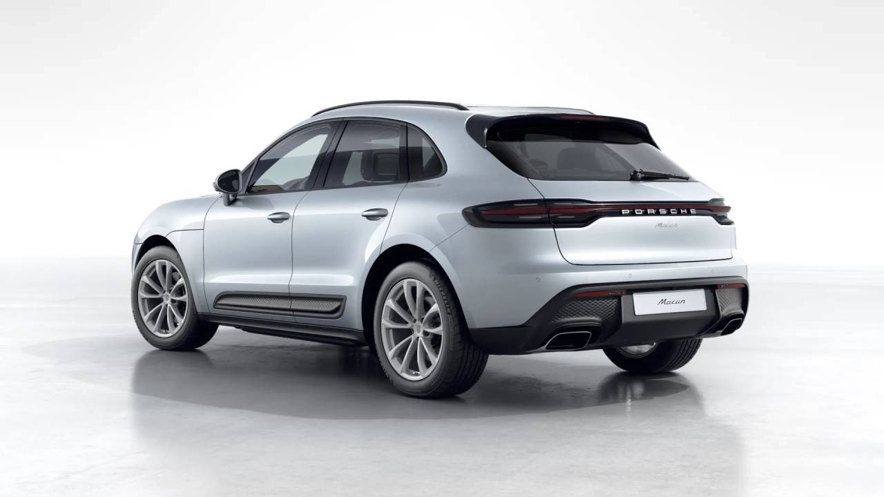 2026 Porsche Macan T photo 3