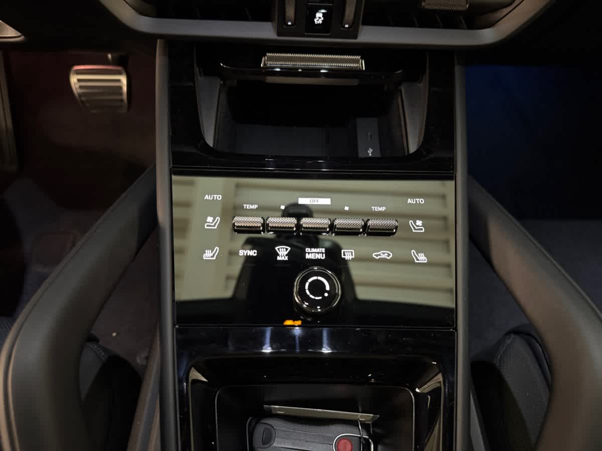 new 2025 Porsche Cayenne car