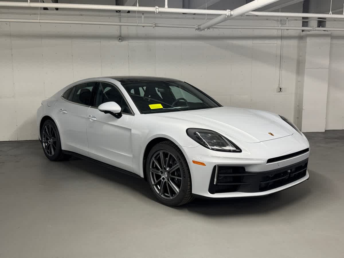 new 2026 Porsche Panamera car