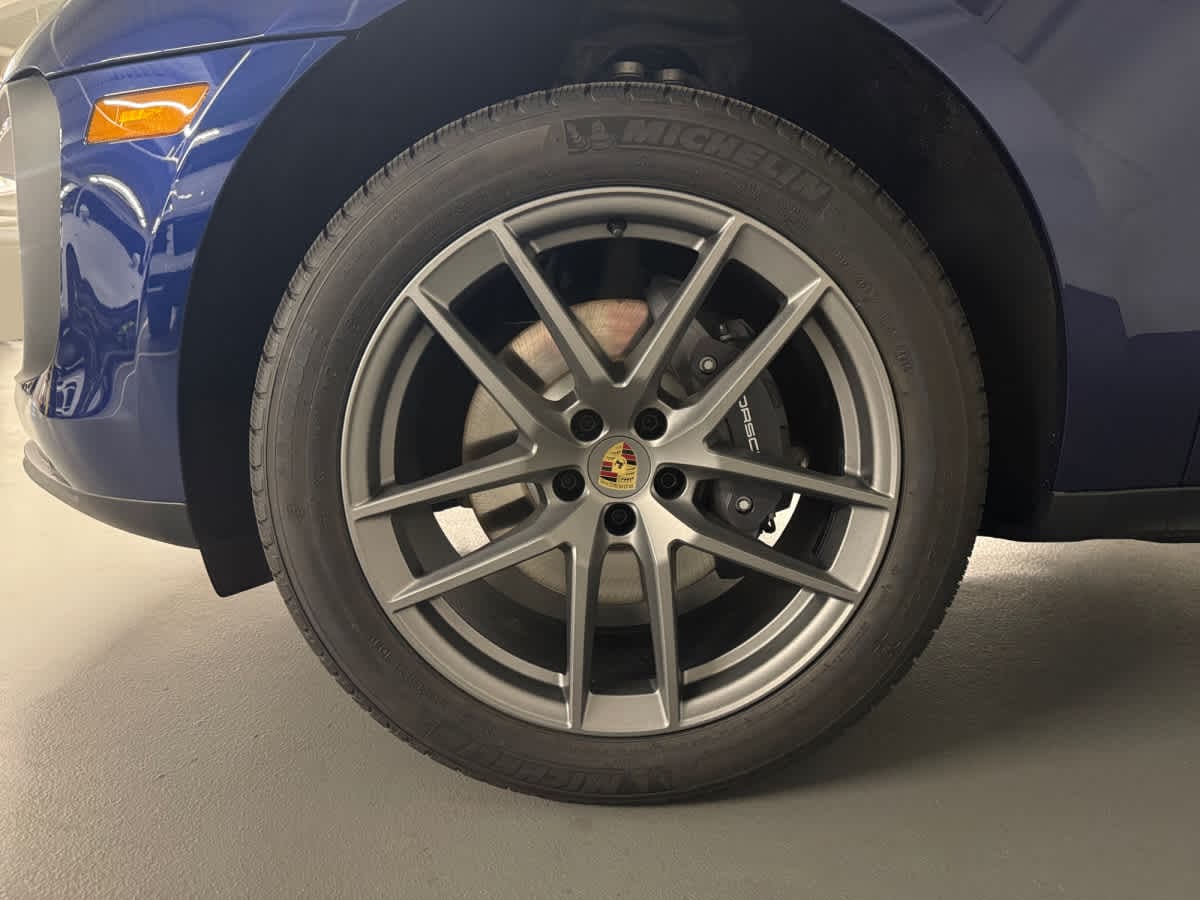 new 2026 Porsche Macan car