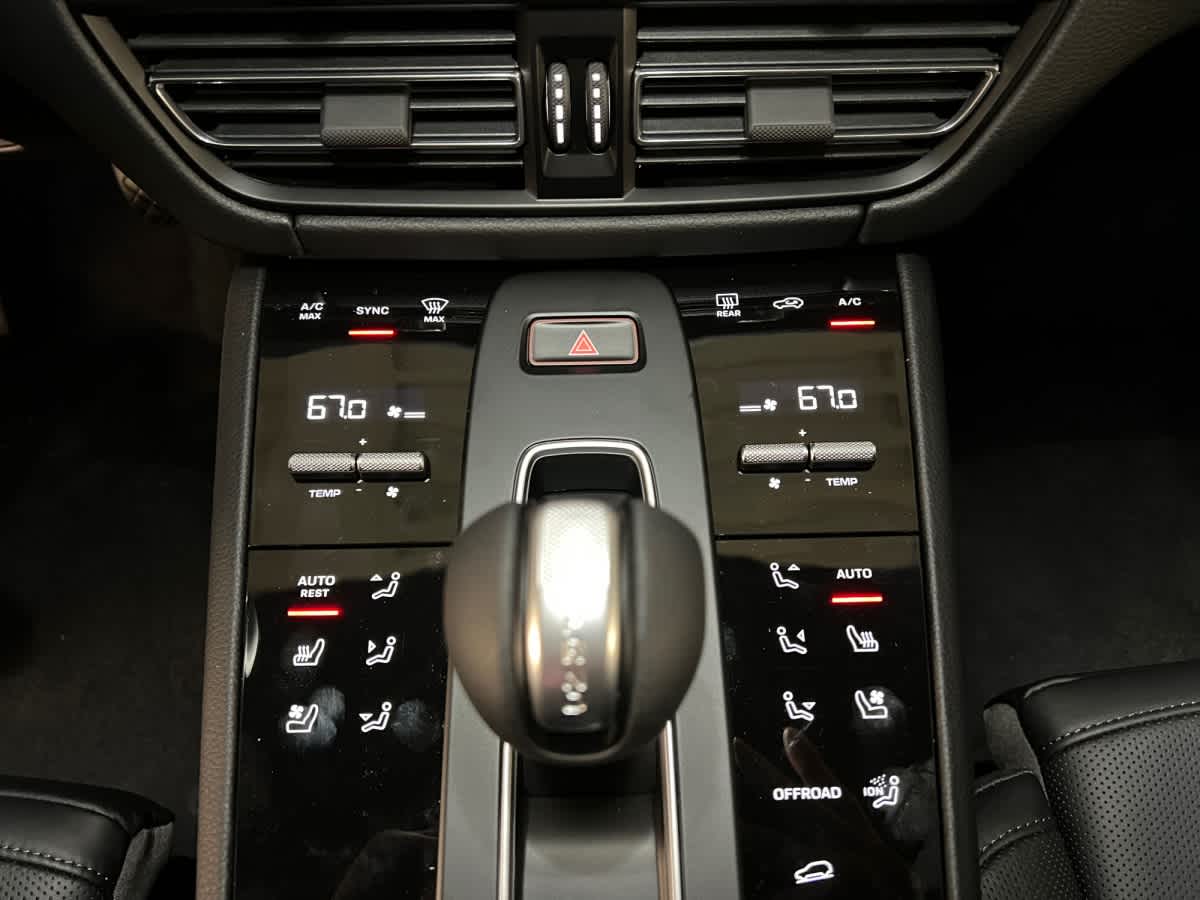 new 2026 Porsche Macan car