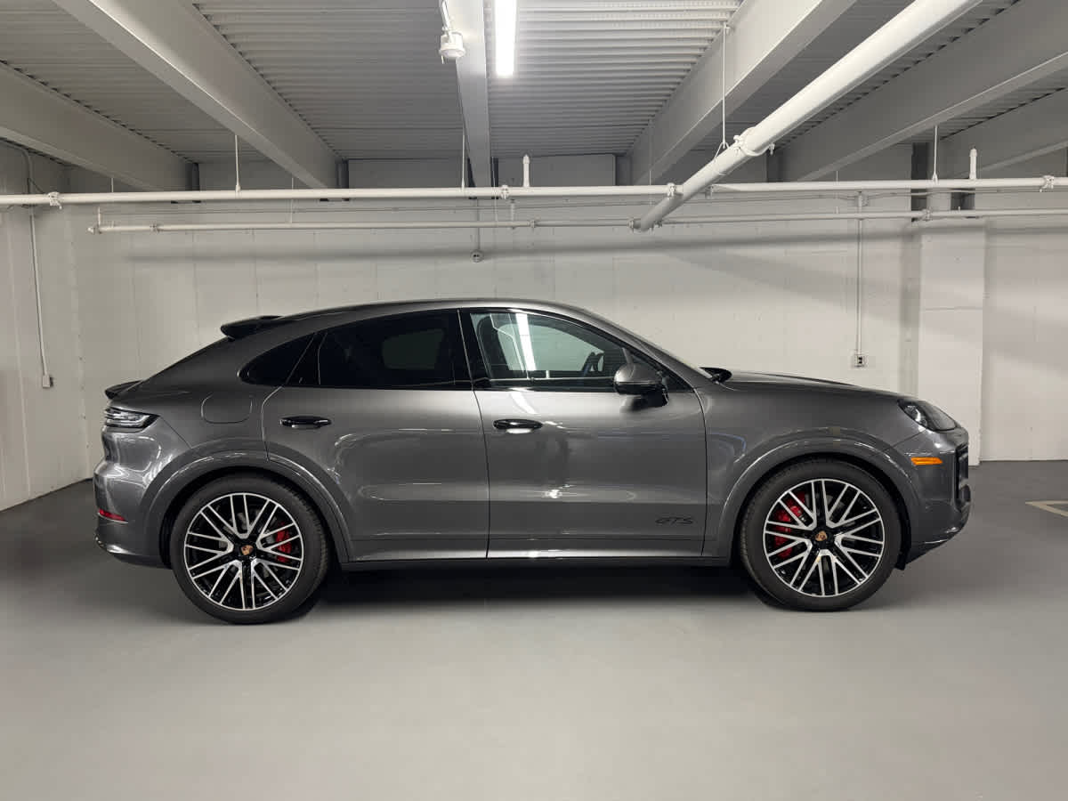 new 2026 Porsche Cayenne car