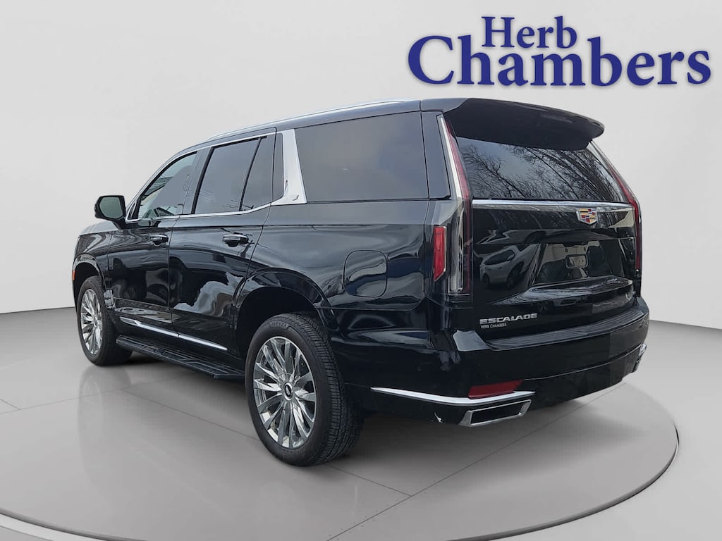 Used 2024 CADILLAC Escalade 4WD Premium Luxury SUV