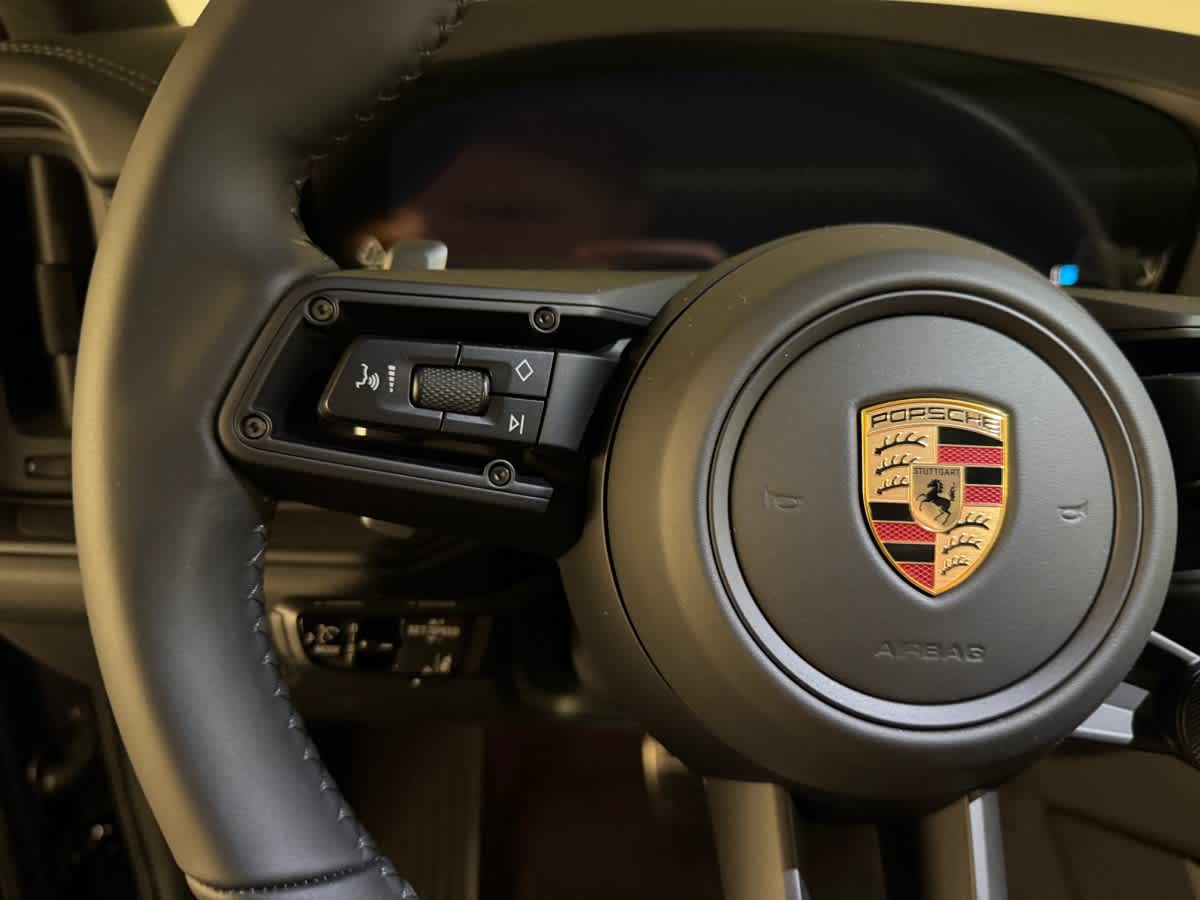 new 2025 Porsche Cayenne car