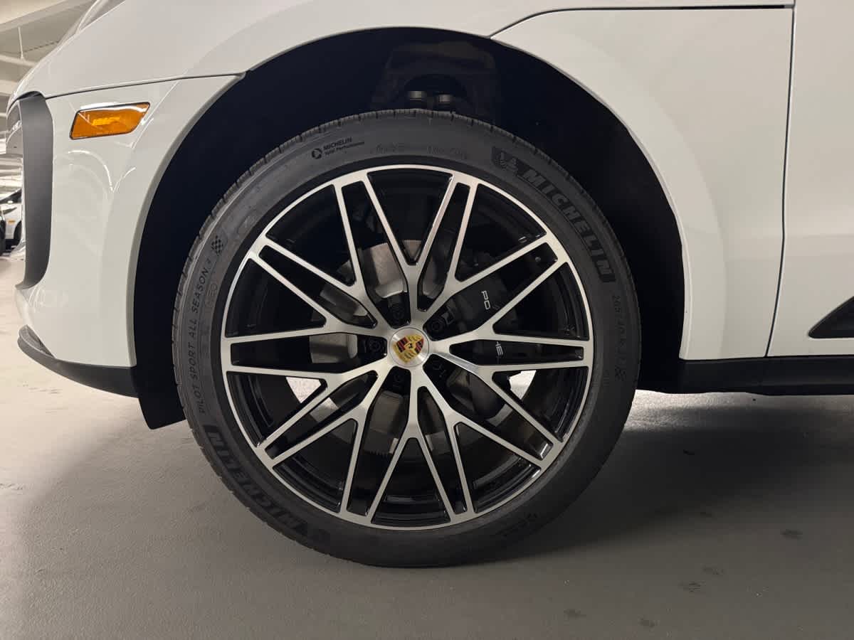 new 2026 Porsche Macan car