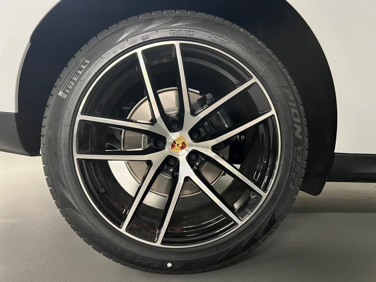 new 2026 Porsche Macan car