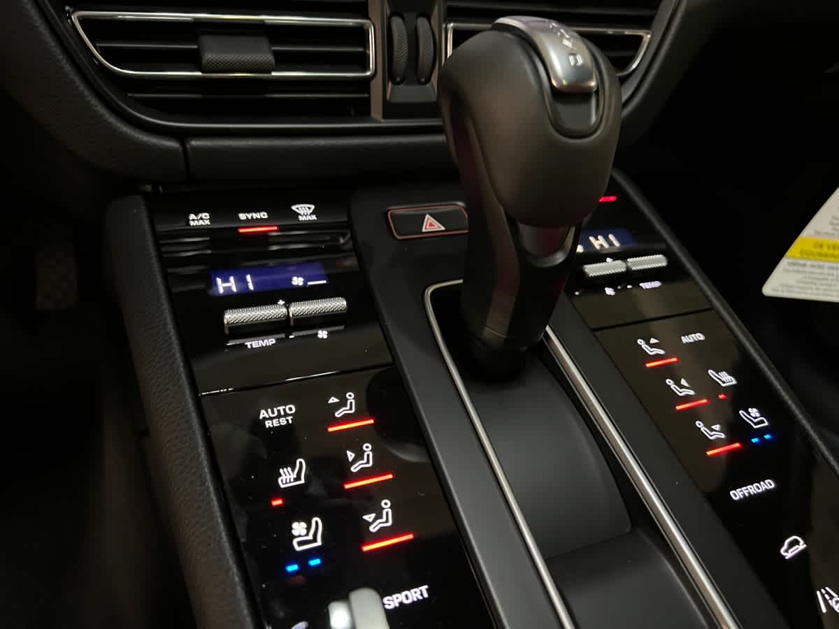 new 2026 Porsche Macan car