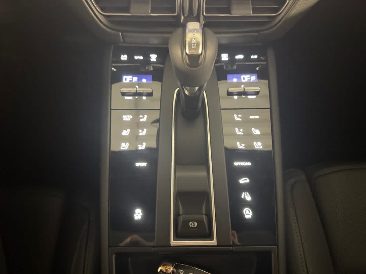 new 2026 Porsche Macan car