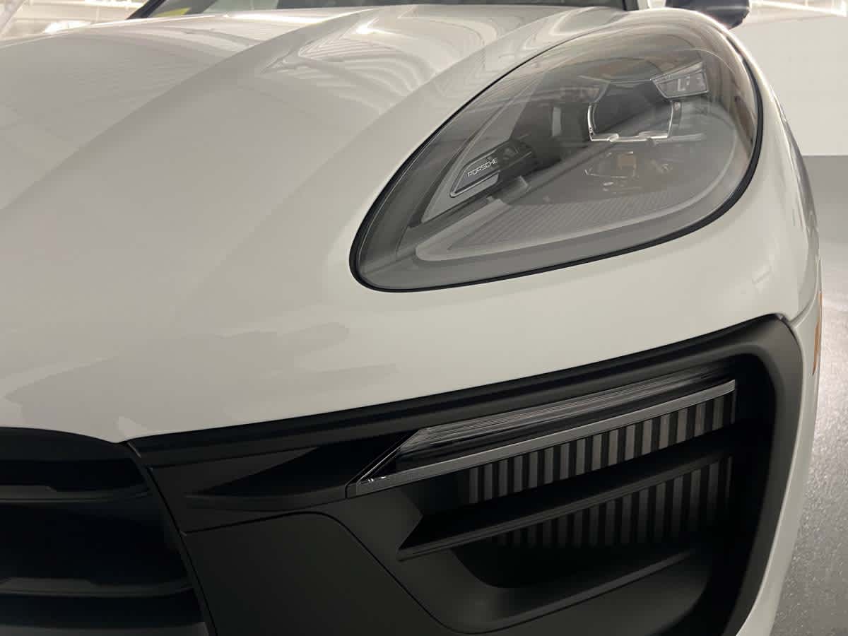 2025 Porsche Macan GTS - Photo 33