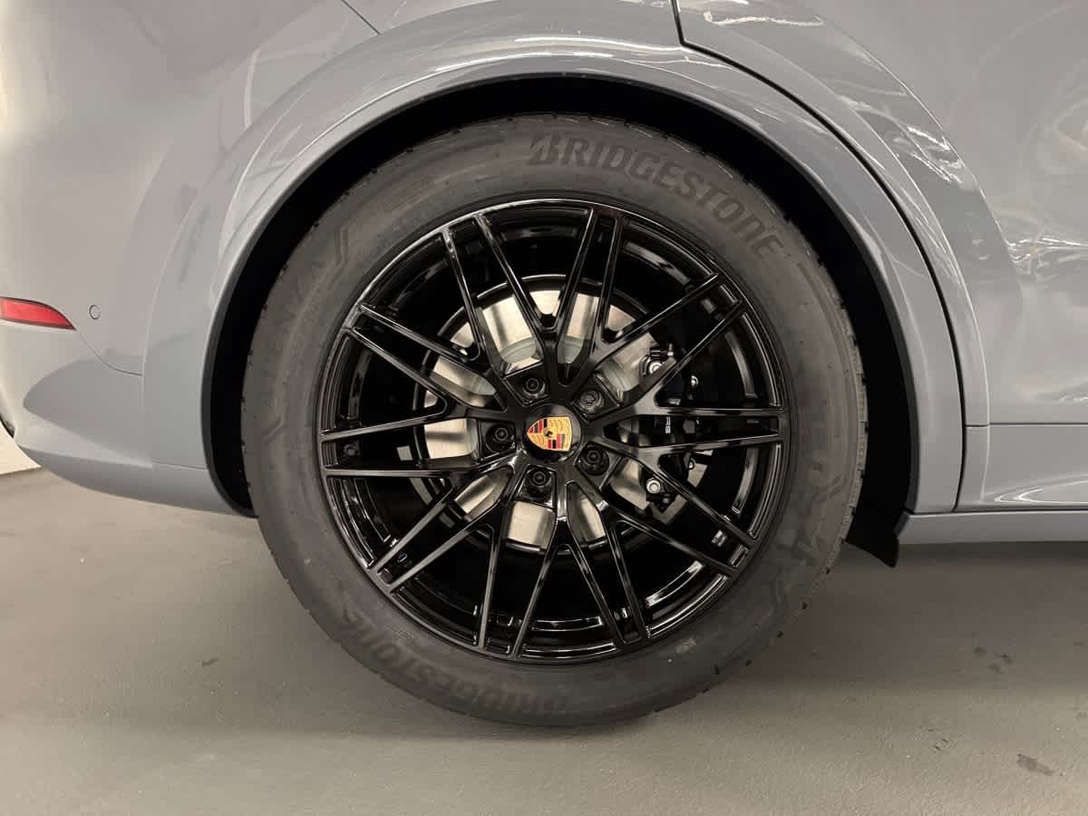 new 2026 Porsche Cayenne car