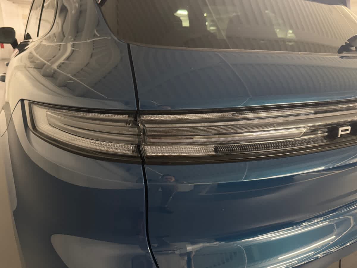 new 2025 Porsche Cayenne car