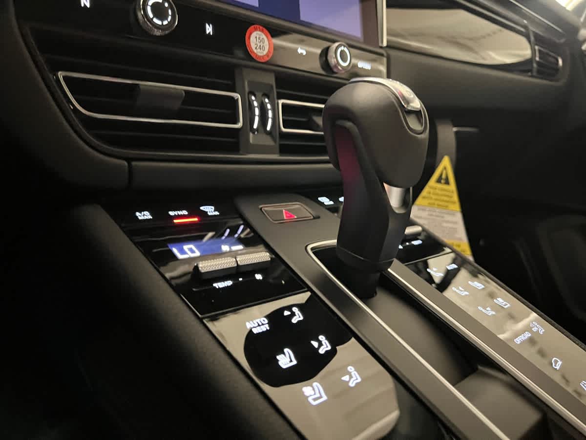 new 2026 Porsche Macan car