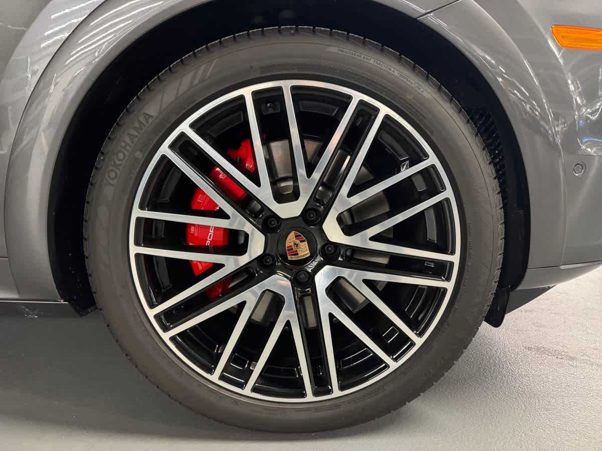 new 2026 Porsche Cayenne car