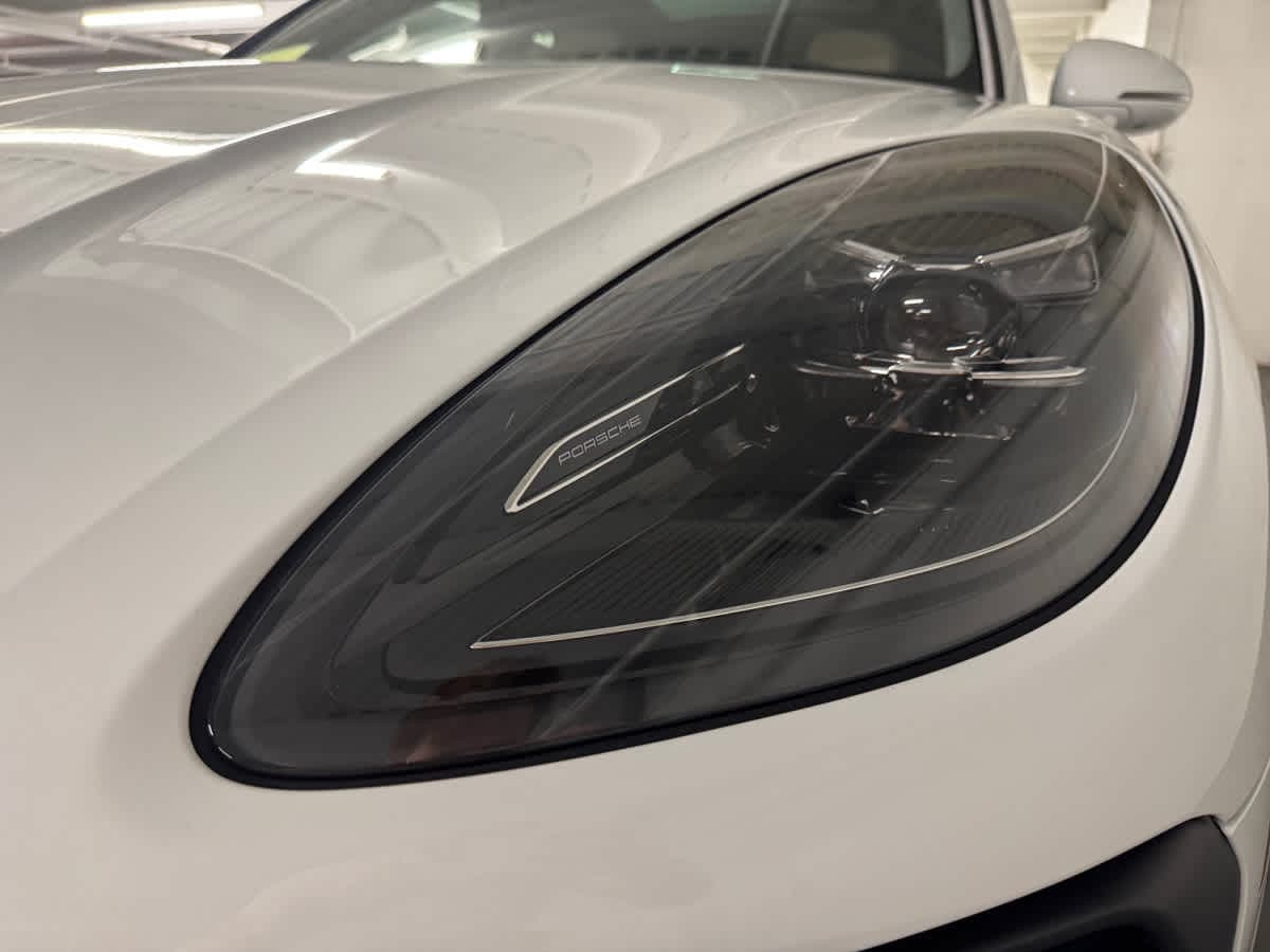 new 2026 Porsche Macan car