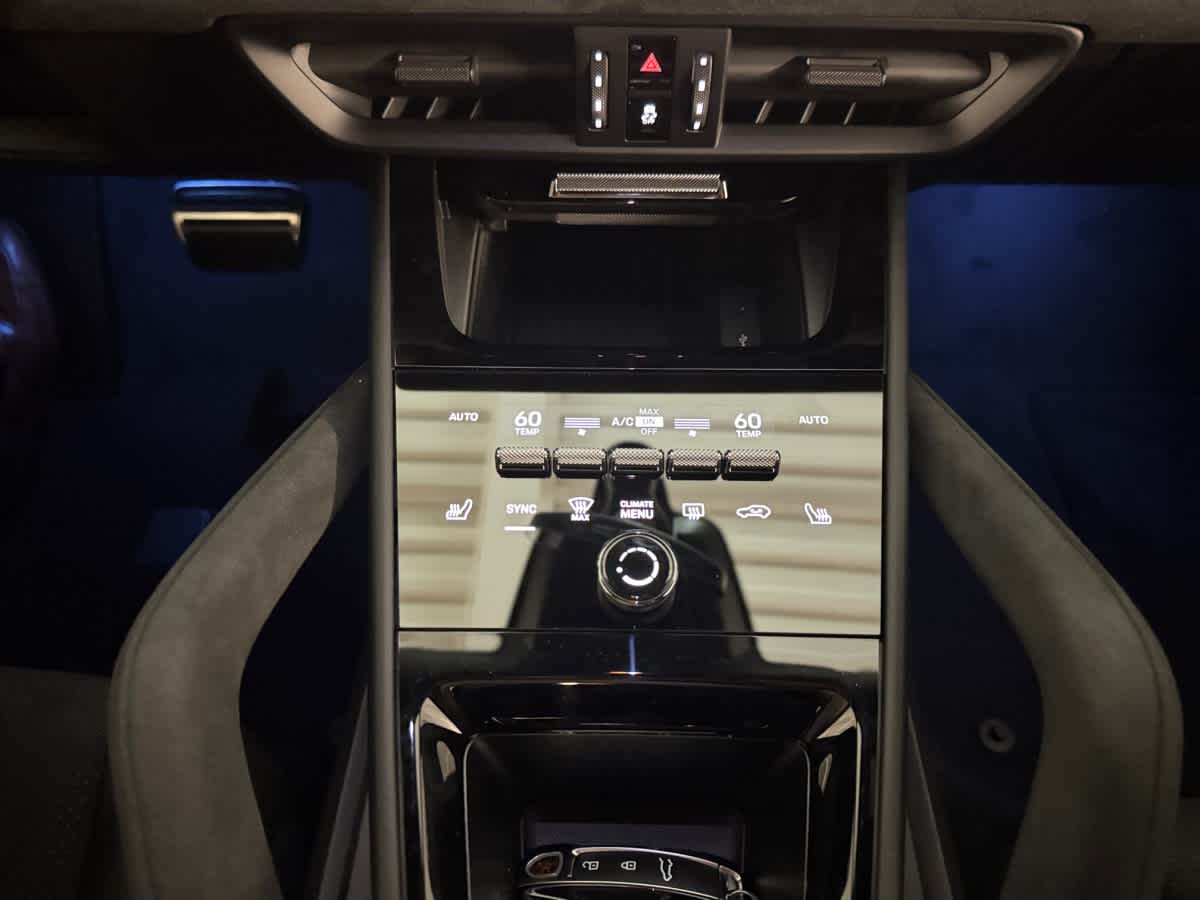 new 2025 Porsche Cayenne car