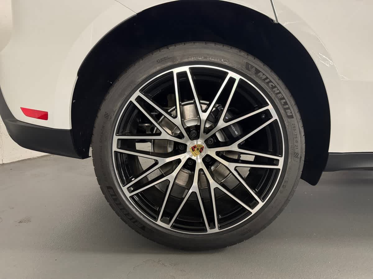 new 2026 Porsche Macan car