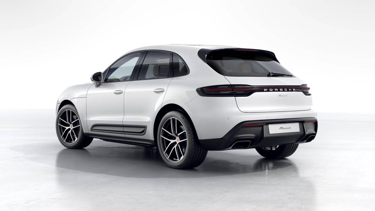 2026 Porsche Macan T photo 3