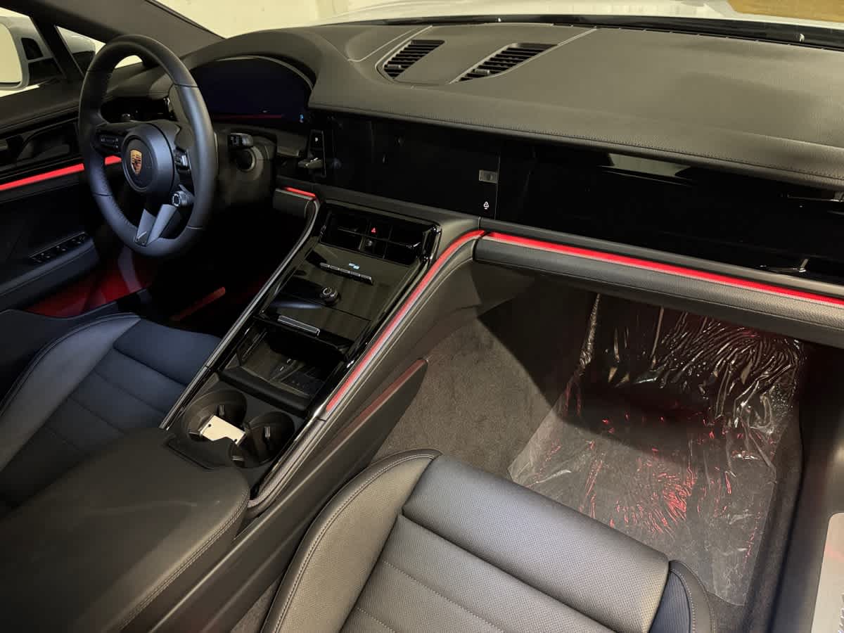 new 2026 Porsche Panamera car