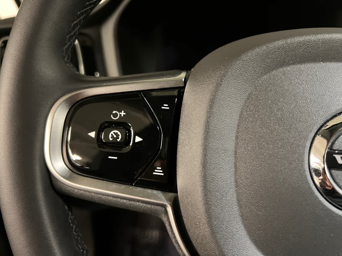 used 2025 Volvo V60 Cross Country car, priced at $37,997