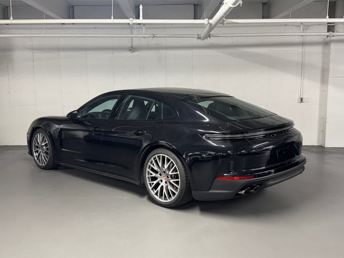 new 2026 Porsche Panamera car