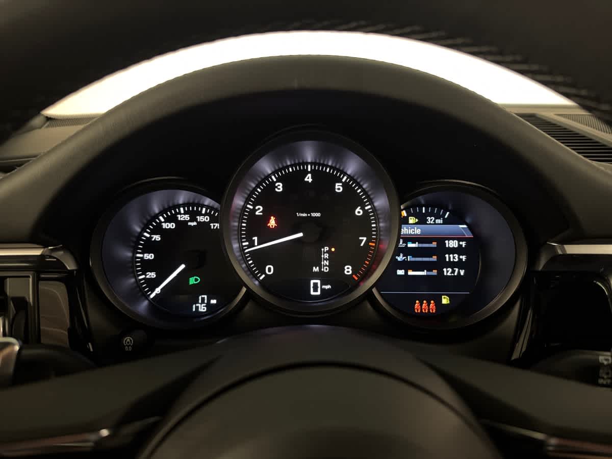 new 2026 Porsche Macan car