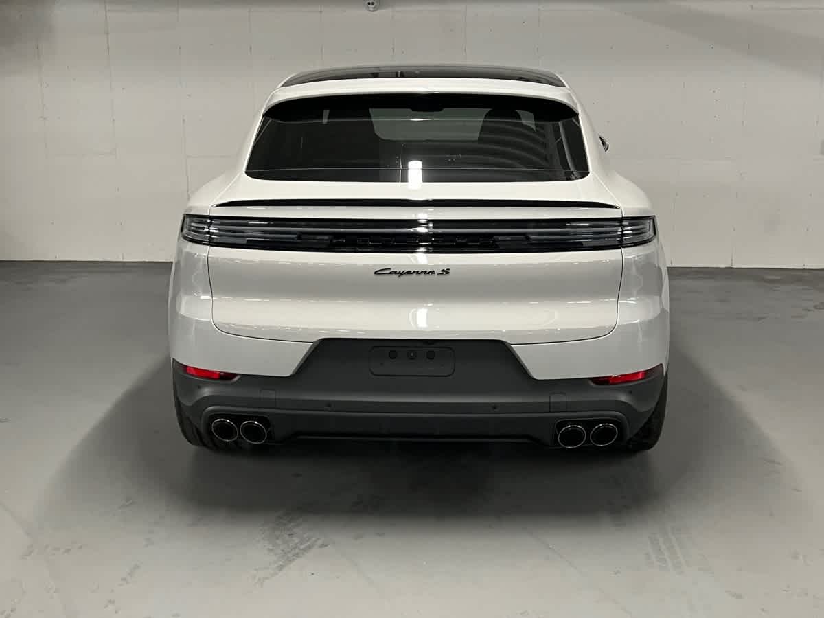 new 2026 Porsche Cayenne car