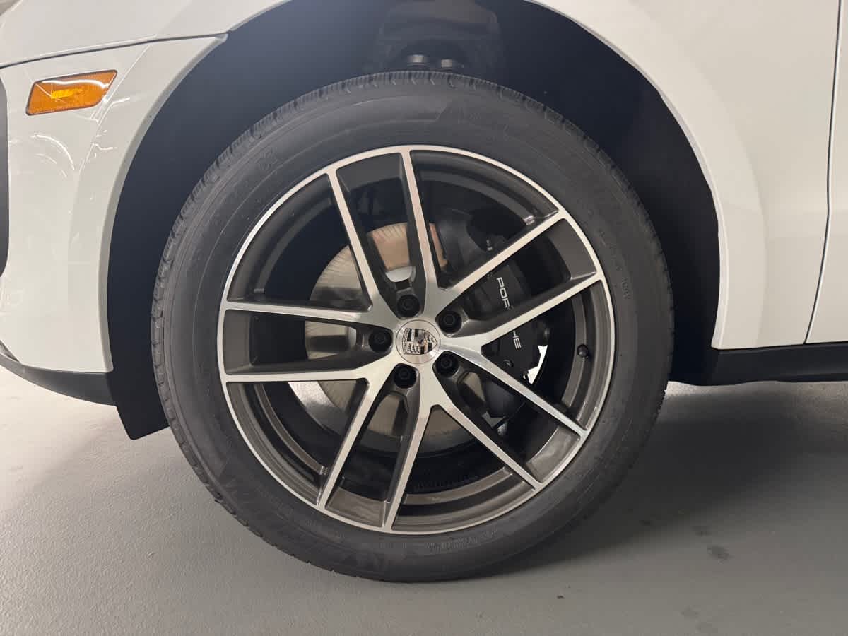 new 2026 Porsche Macan car