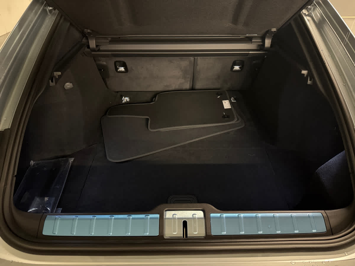 new 2026 Porsche Panamera car