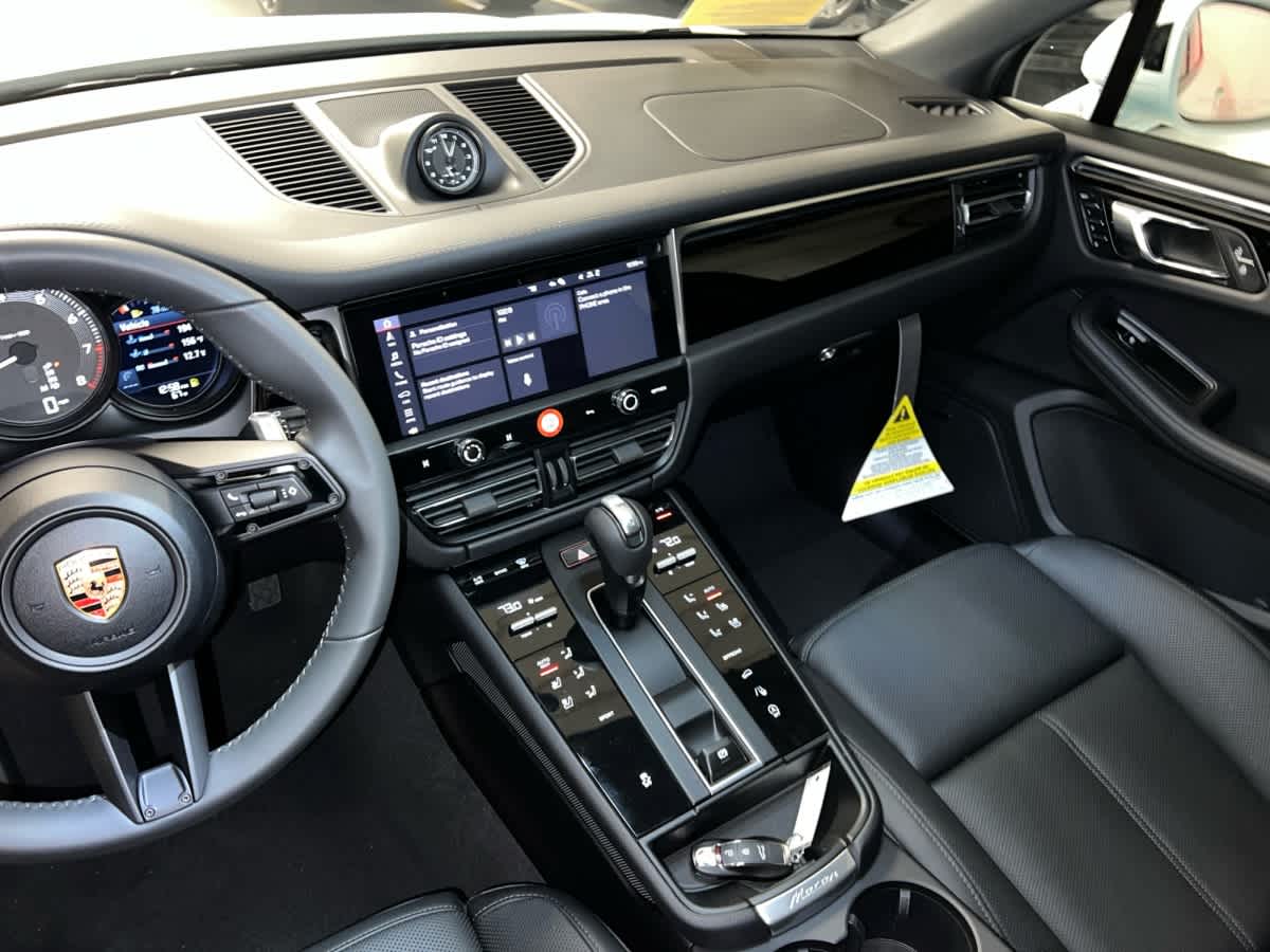 new 2026 Porsche Macan car