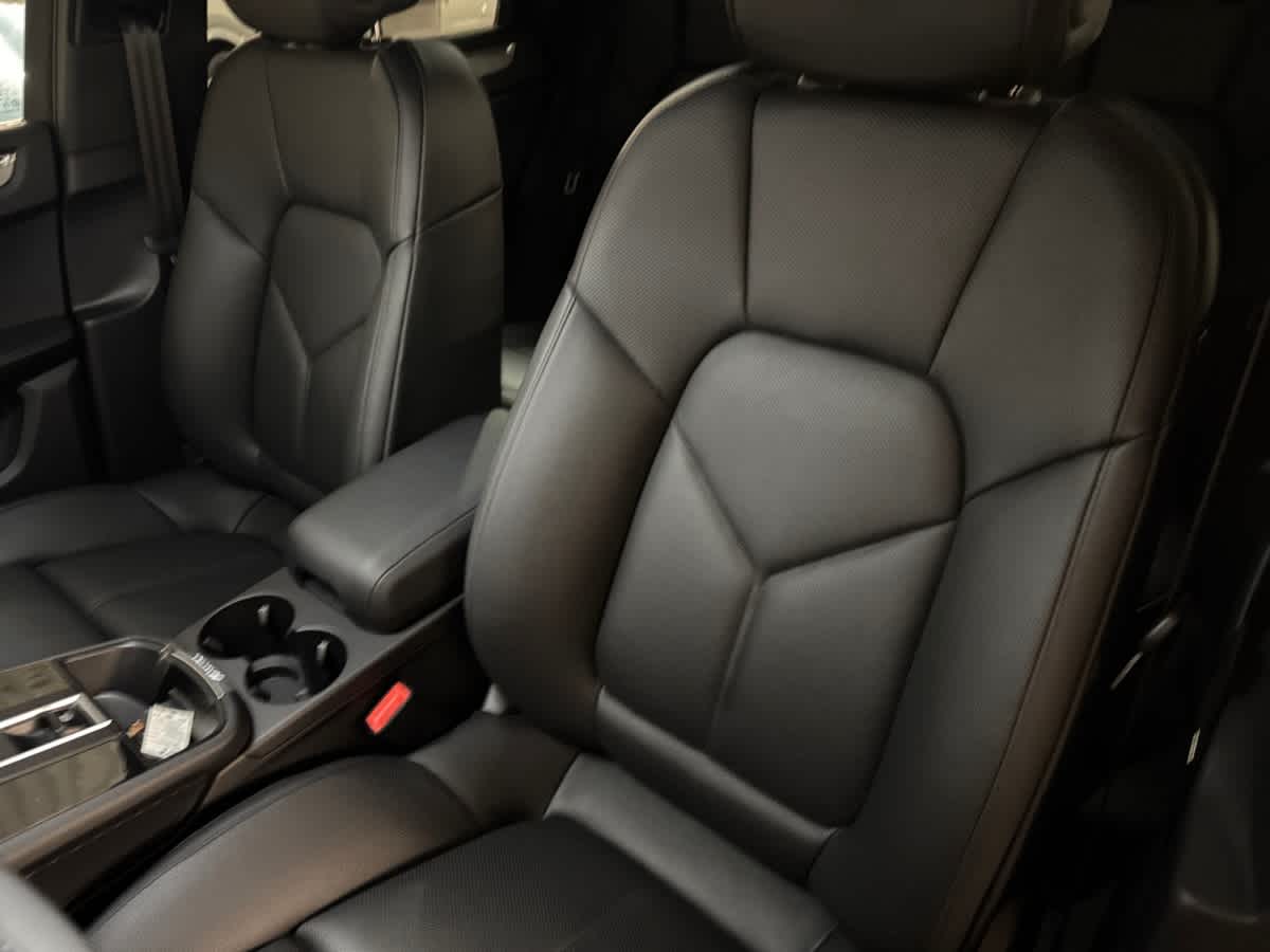 new 2026 Porsche Macan car