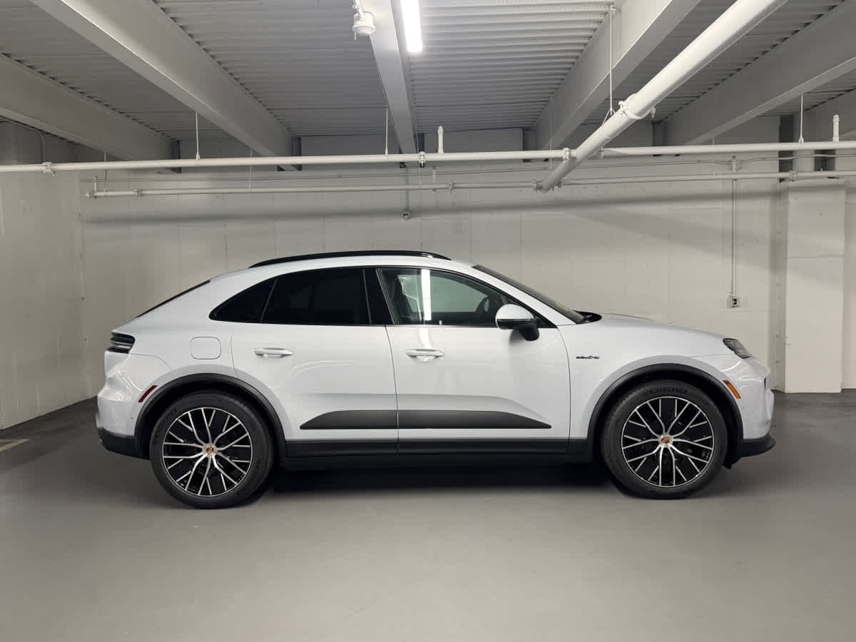 new 2026 Porsche Macan car