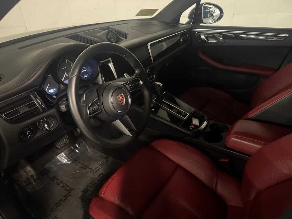 Certified 2024 Porsche Macan SUV