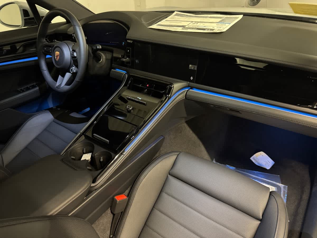 new 2026 Porsche Panamera car