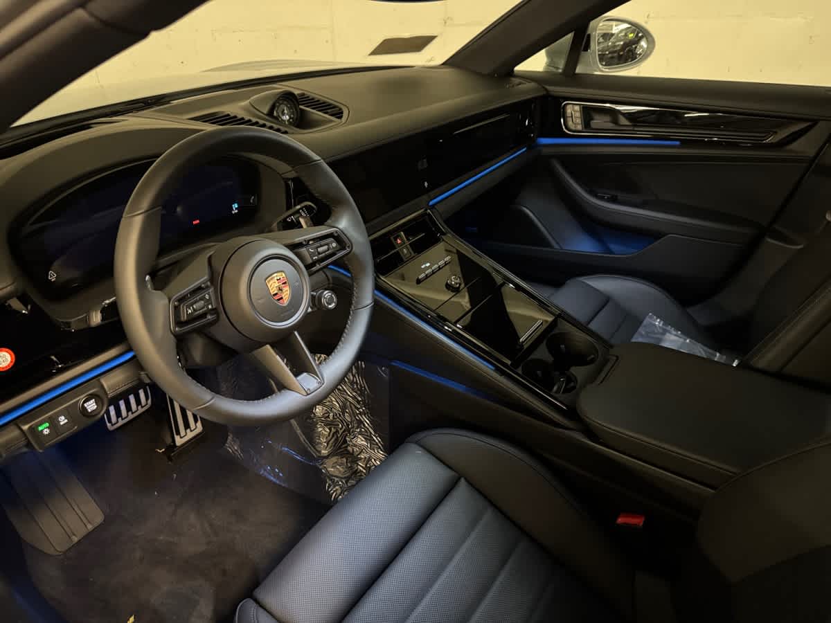 new 2026 Porsche Panamera car