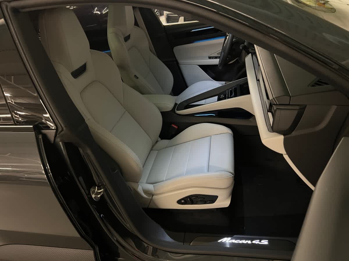new 2026 Porsche Macan car