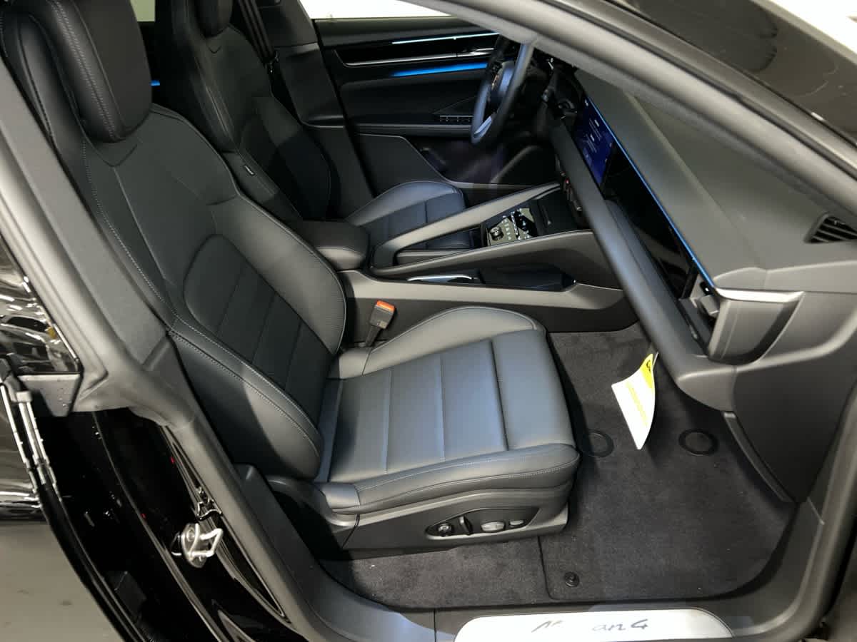 new 2026 Porsche Macan car