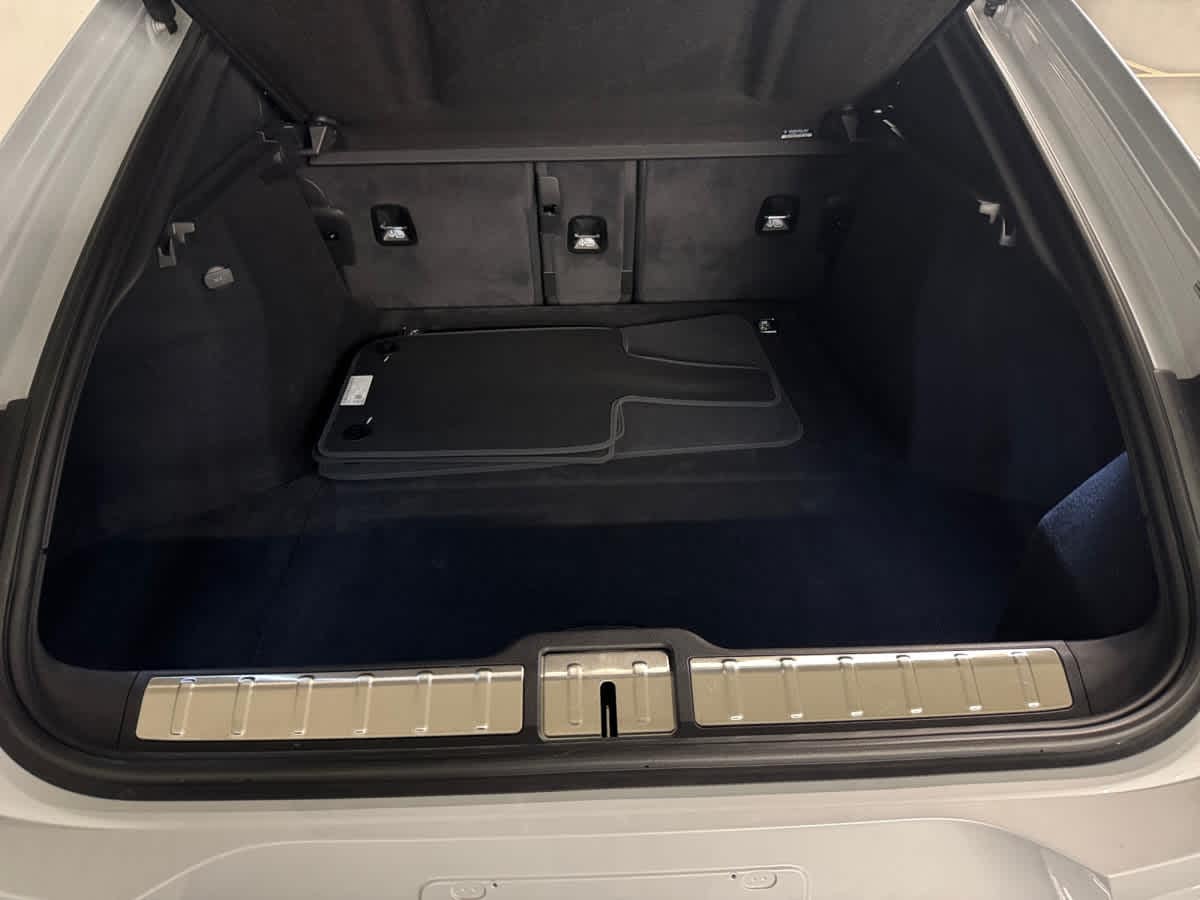 new 2026 Porsche Panamera car