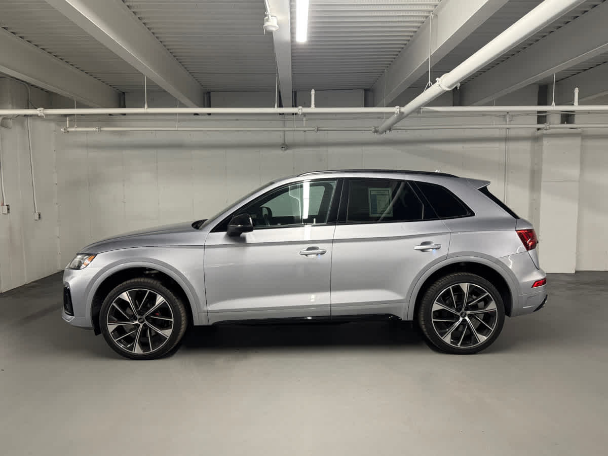 used 2024 Audi SQ5 car, priced at $46,998
