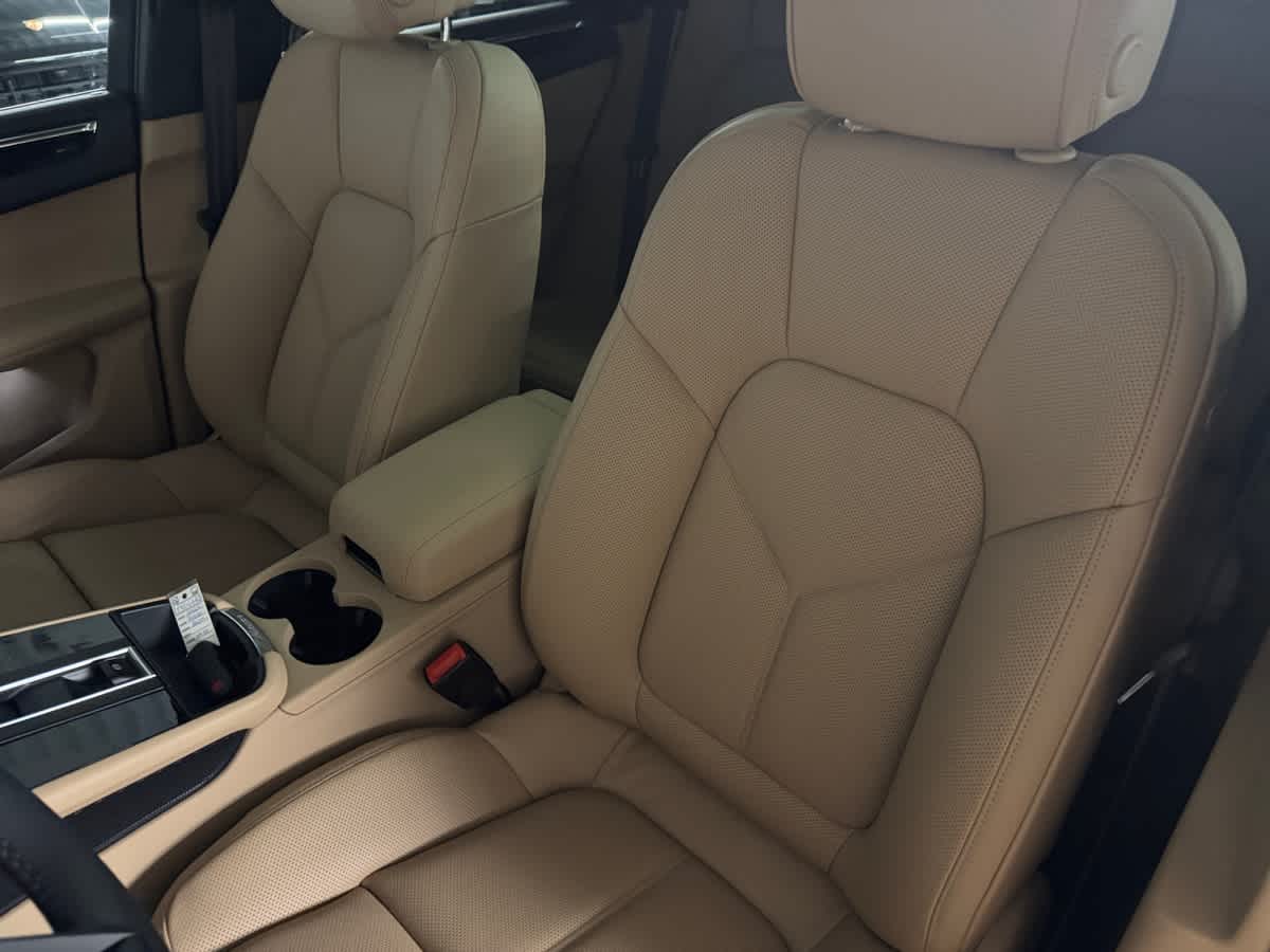 new 2026 Porsche Macan car