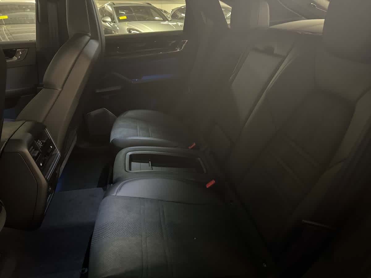 new 2025 Porsche Cayenne car