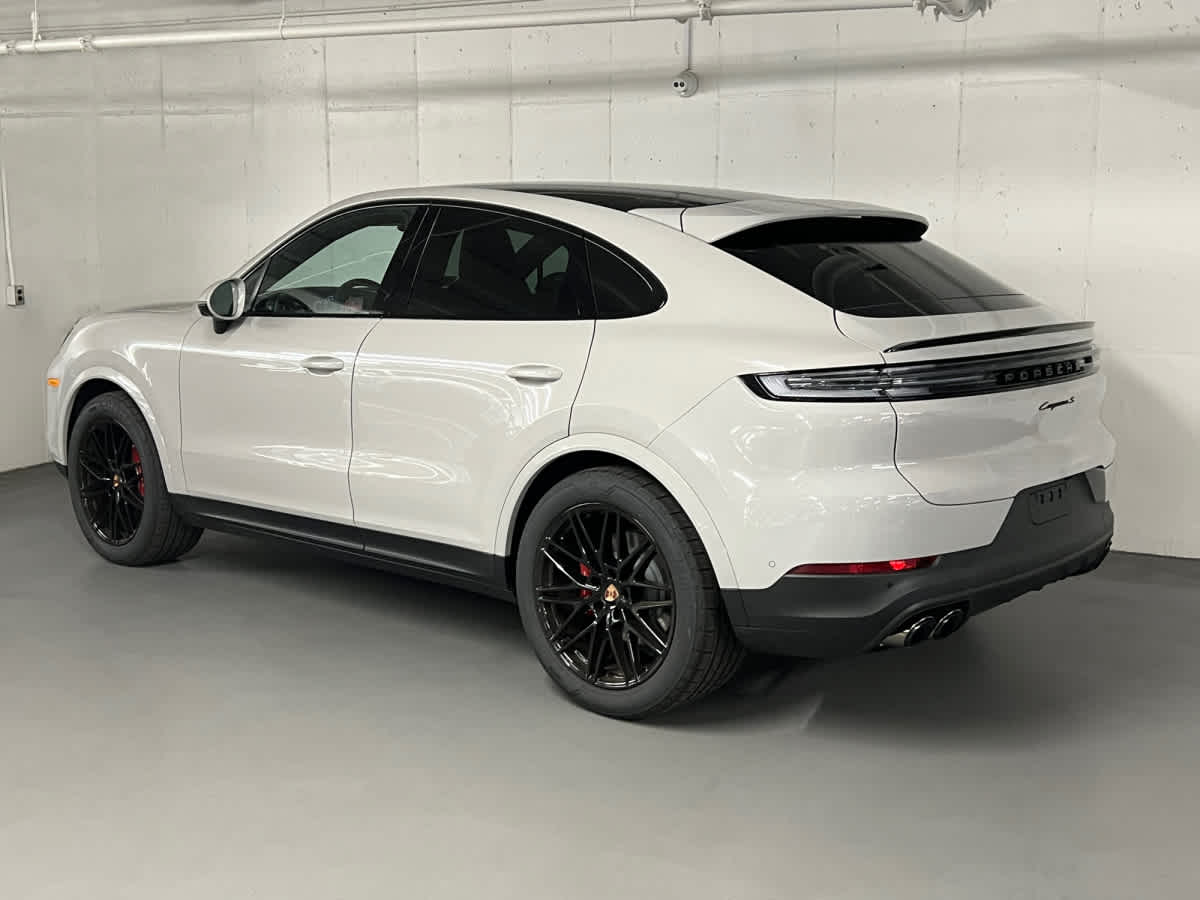 new 2026 Porsche Cayenne car
